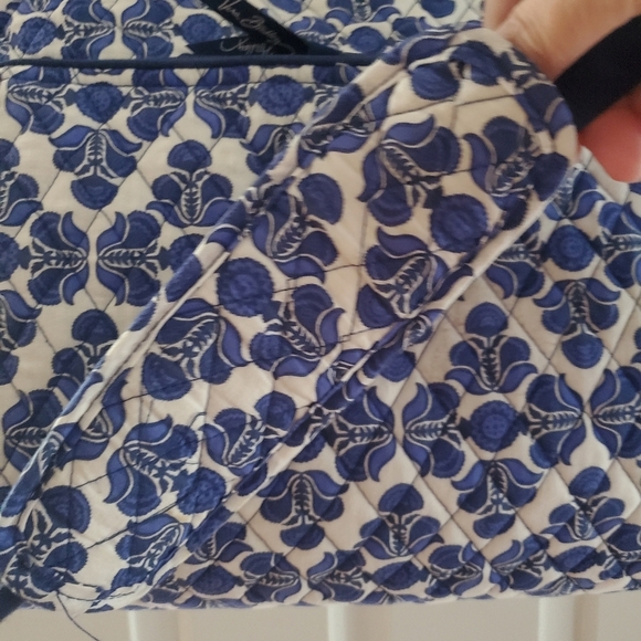 Vera Bradley Cobalt Tile Blue White Large Weekender Travel Bag - Picture 5 of 16
